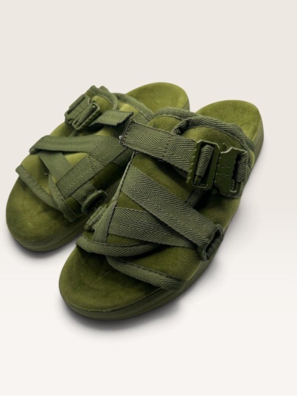 DRACO slides green webbed unisex size 7-8 memory foam comfort trendy